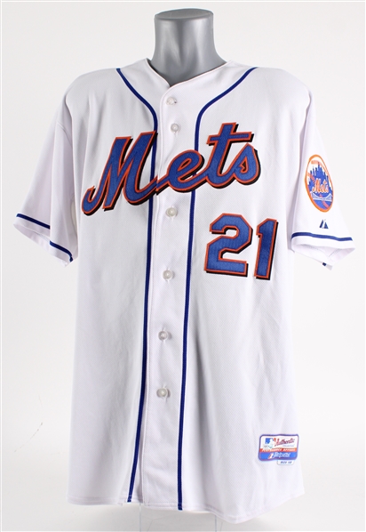 2010 Rod Barajas New York Mets Team Issued Jersey (MLB Hologram FJ097462)