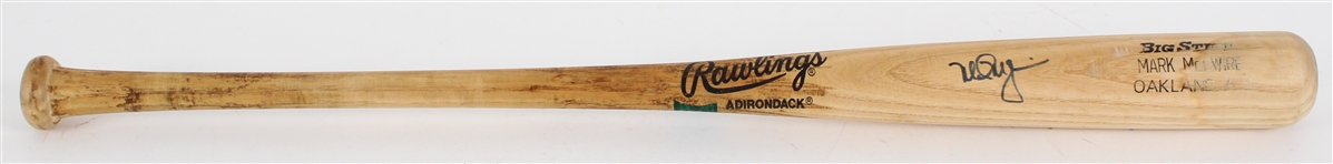 1993 Mark McGwire Oakland Athletics Signed Rawlings Adirondack Professional Model Bat *MEARS A5*