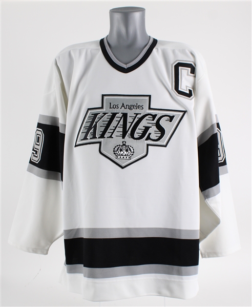 1988-96 Wayne Gretzky Los Angeles Kings Signed Retail Jersey (Beckett)