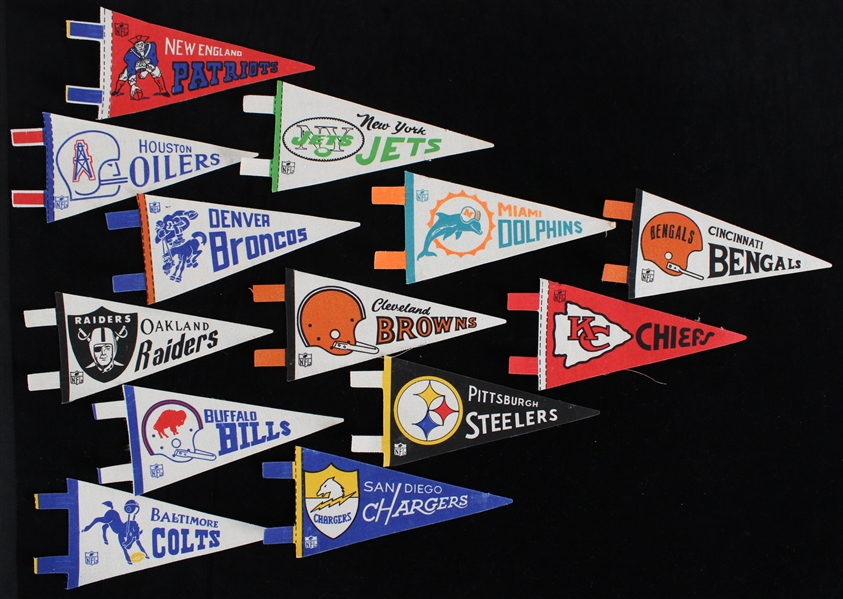 NFL Mini 7" Pennant Collection (Lot of 13)