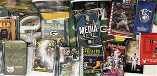1940s-2020s Green Bay Packers Media Guides & Publications (Bud Lea Collection)(Lot of 100+) 