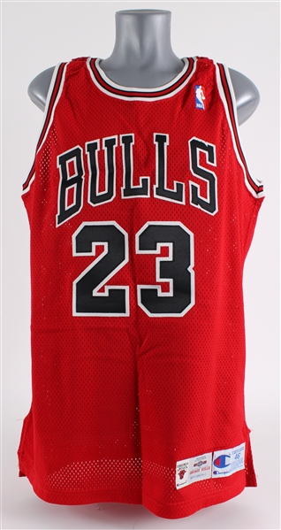 1995-96 Michael Jordan Chicago Bulls Pro Cut Road Jersey *MEARS Pro Cut*