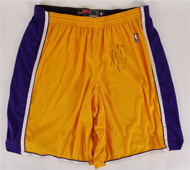 Shaquille ONeal Los Angeles Lakers Signed Shorts (JSA) 