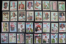1977-1978 Cincinnati Reds Topps Trading Cards (Lot of 39)